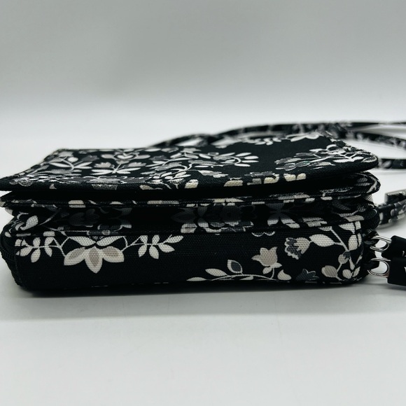 Vera Bradley Floral Black and White Women's Crossbody or wristlet Bag NWOT - Picture 13 of 16